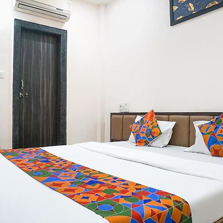 Fabhotel Rachana Residency - Nr Shivaji Nagar Metro Station Пюн Екстериор снимка