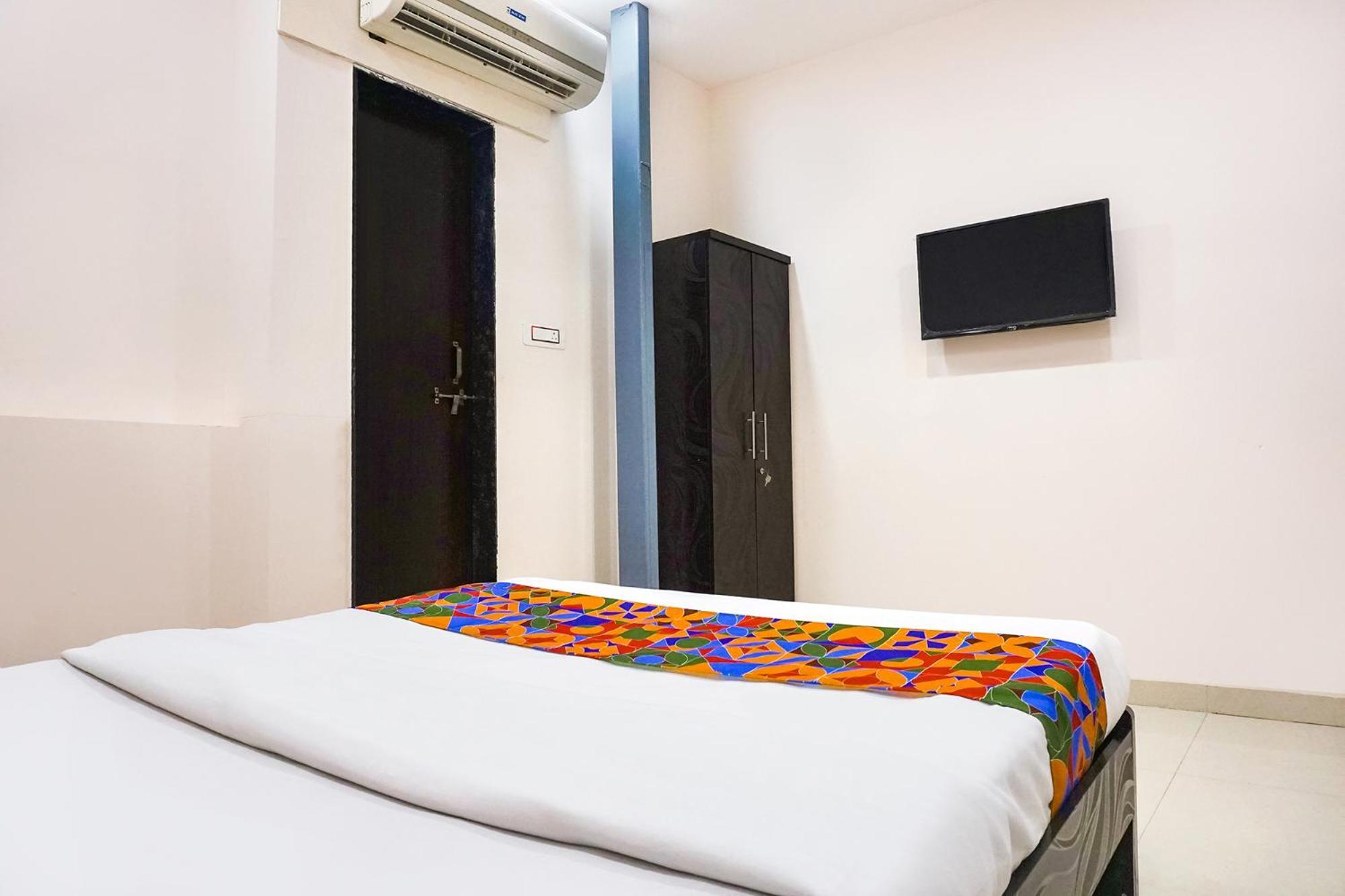 Fabhotel Rachana Residency - Nr Shivaji Nagar Metro Station Пюн Екстериор снимка