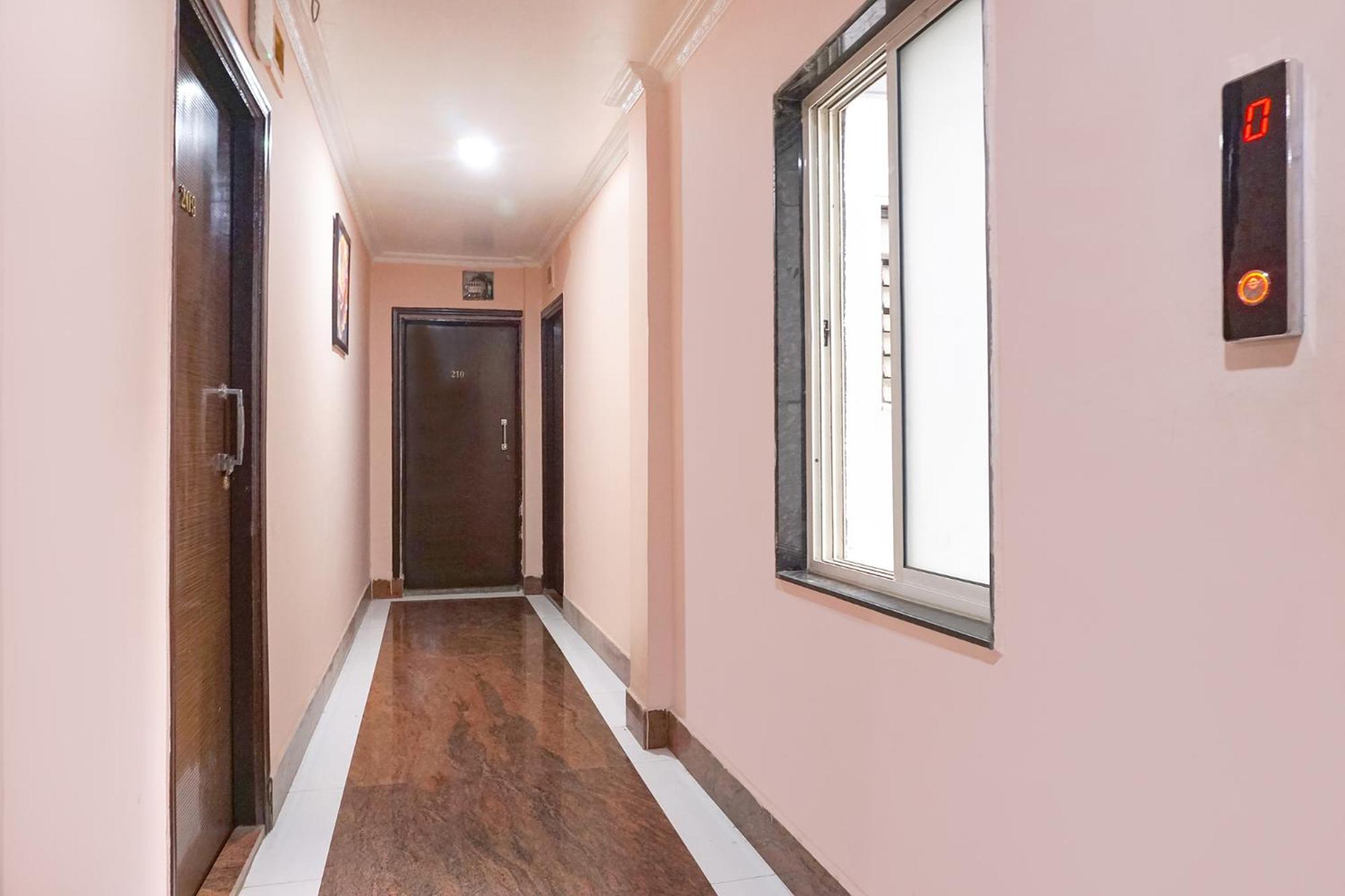 Fabhotel Rachana Residency - Nr Shivaji Nagar Metro Station Пюн Екстериор снимка