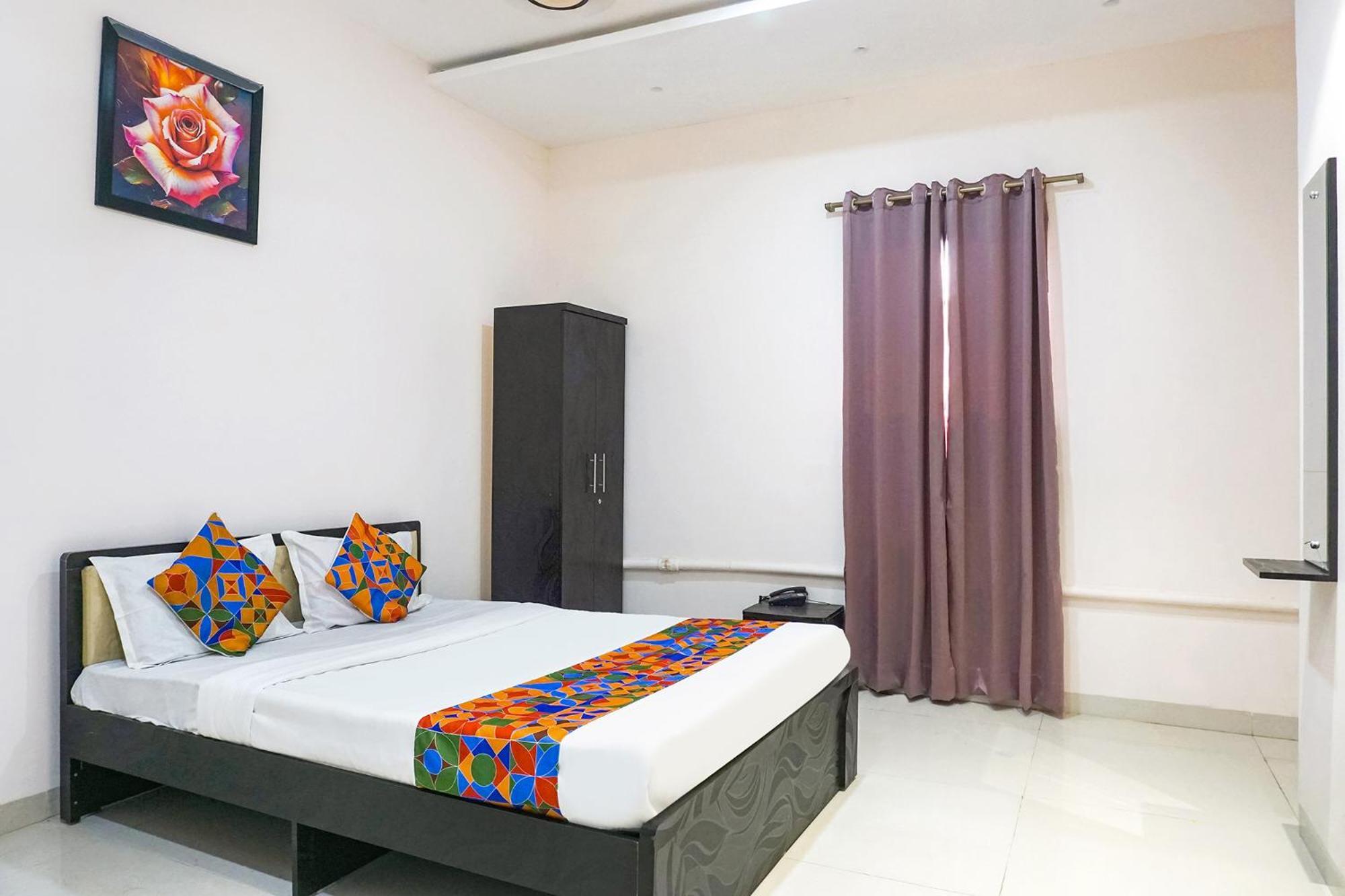 Fabhotel Rachana Residency - Nr Shivaji Nagar Metro Station Пюн Екстериор снимка